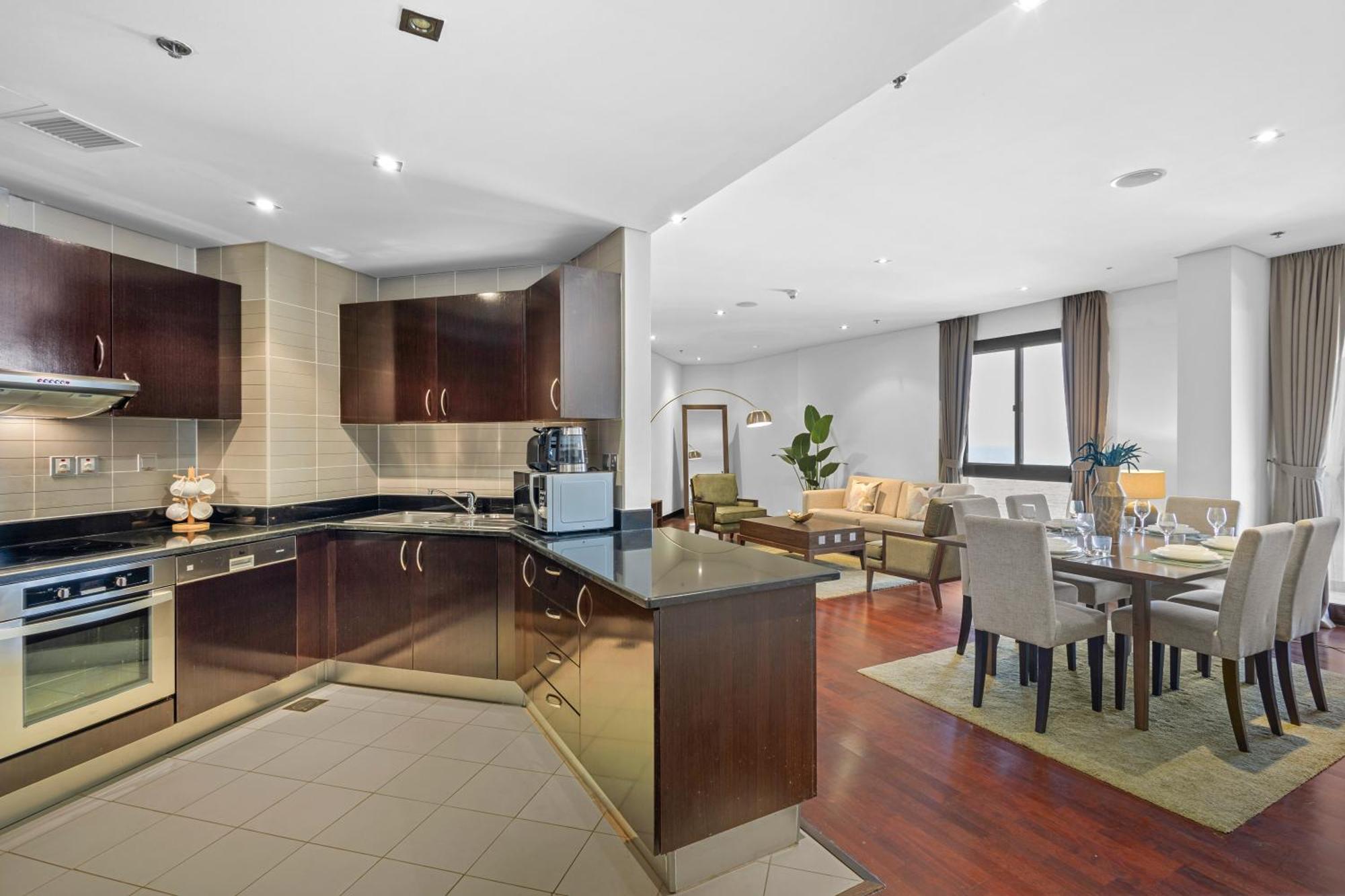 Chic 2br With Spectacular Sea Views Dubai