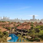 Chic 2Br Apartment With Spectacular Sea Views