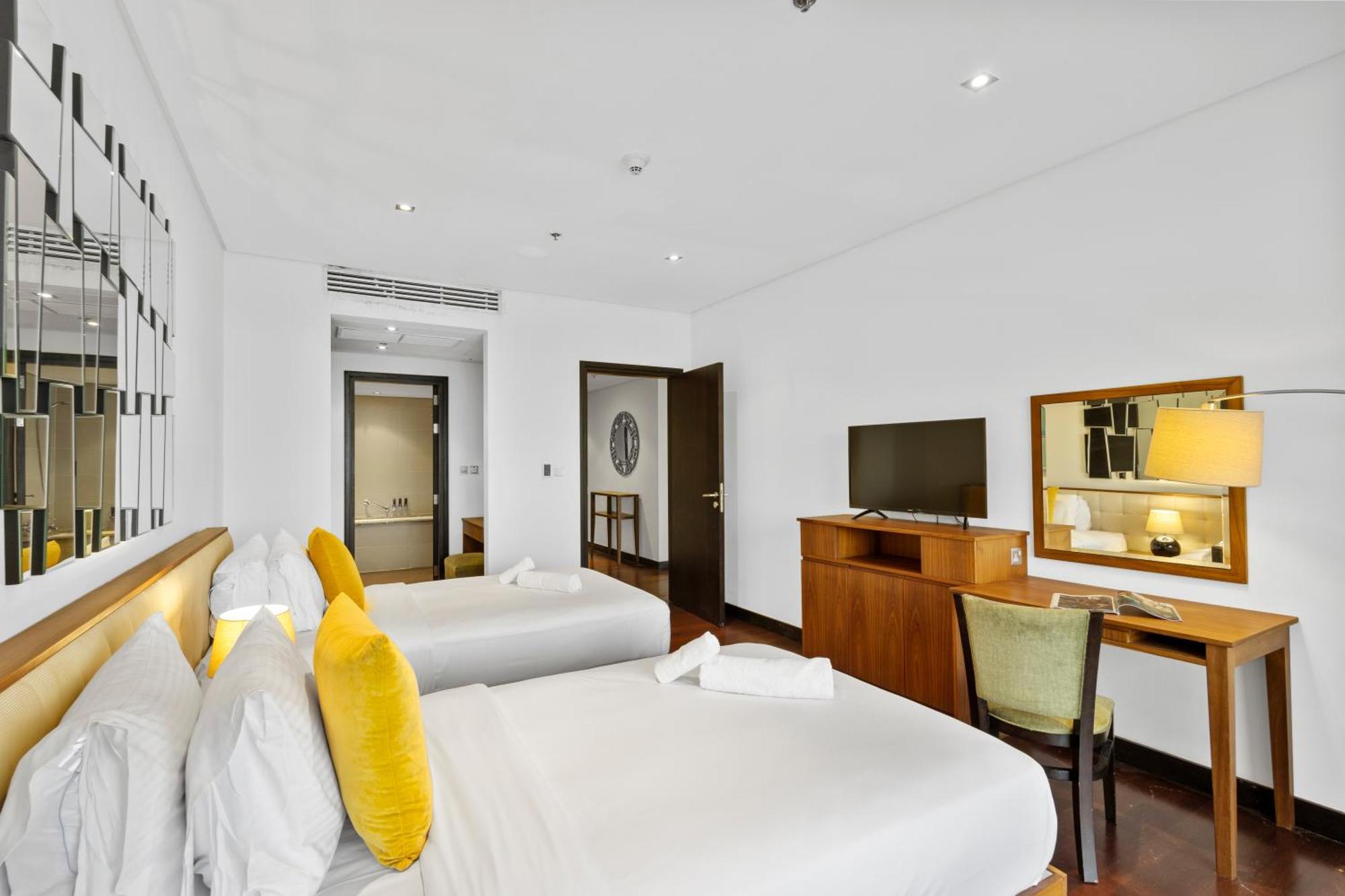 Chic 2br With Spectacular Sea Views